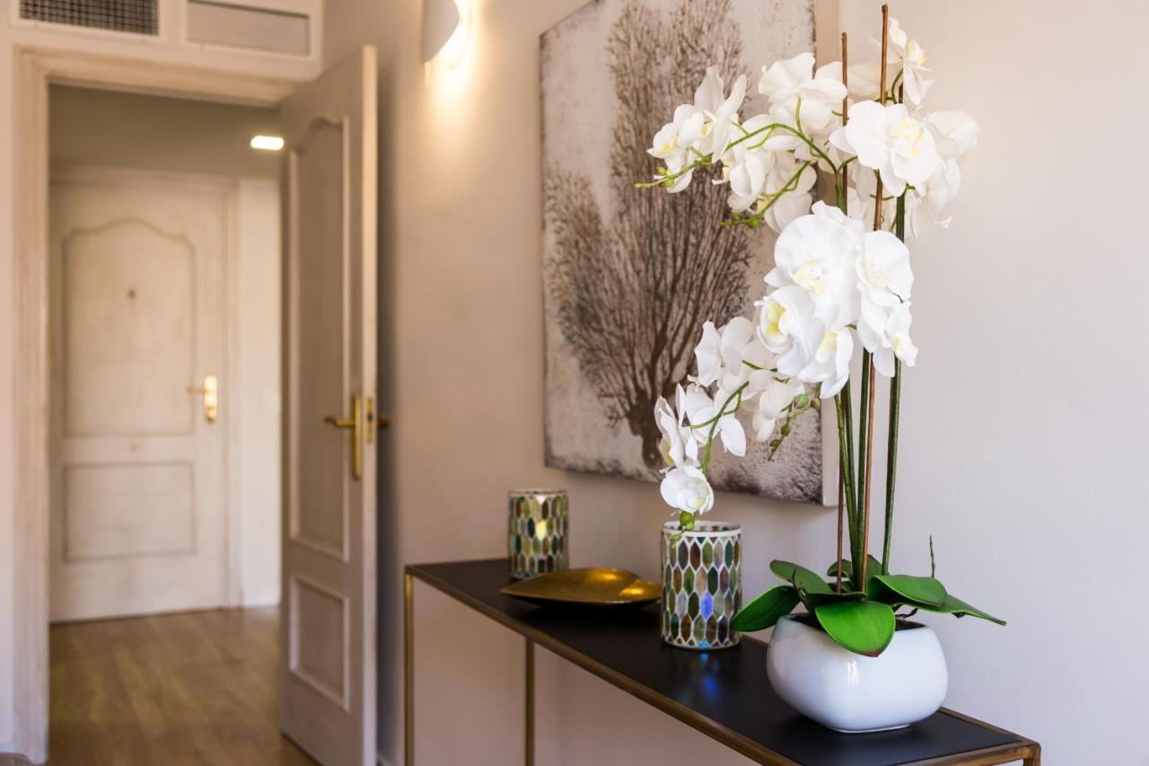 Urbe10 Plaza De La Merced 1 Bedroom Apartment Malaga Ngoại thất bức ảnh